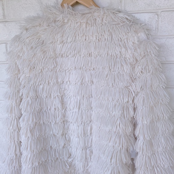 She + Sky SL1527R3 Cream Lightweight Faux Fur Jacket - Picture 6 of 8
